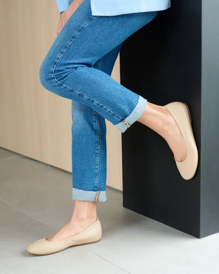 ABEO Footwear Promenade Flat White Women Dress