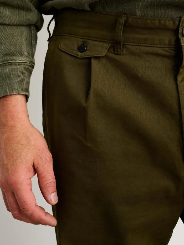 Alex Mill Pants Standard Pleated Pant In Chino Military Olive 8211 Men