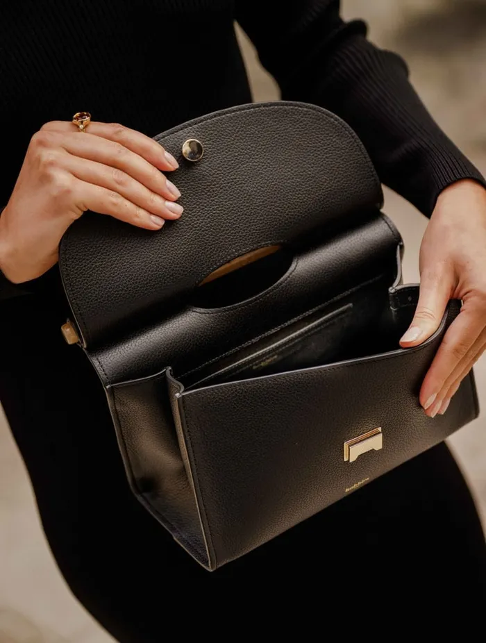 Ancne Caviar Women Bobbies Bags