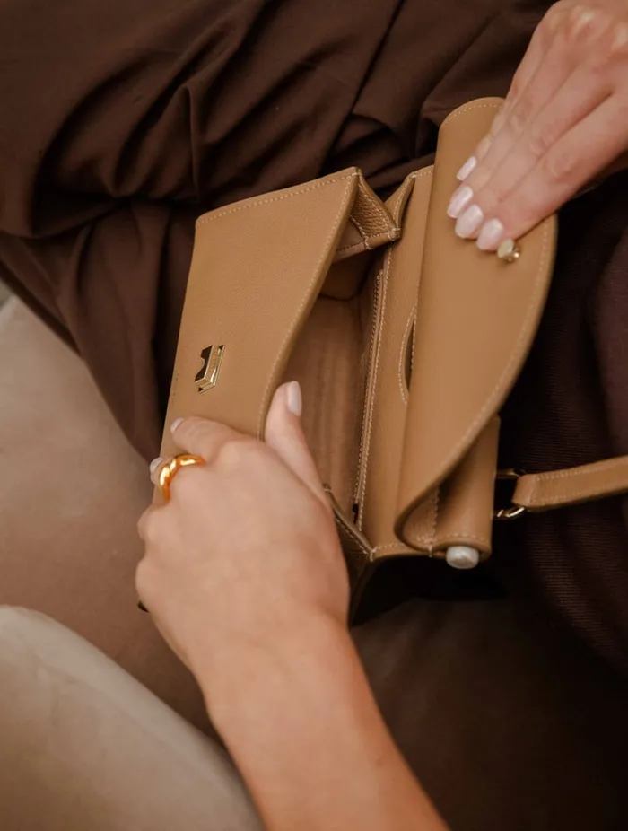 Ancne Mini Taupe Women Bobbies Bags