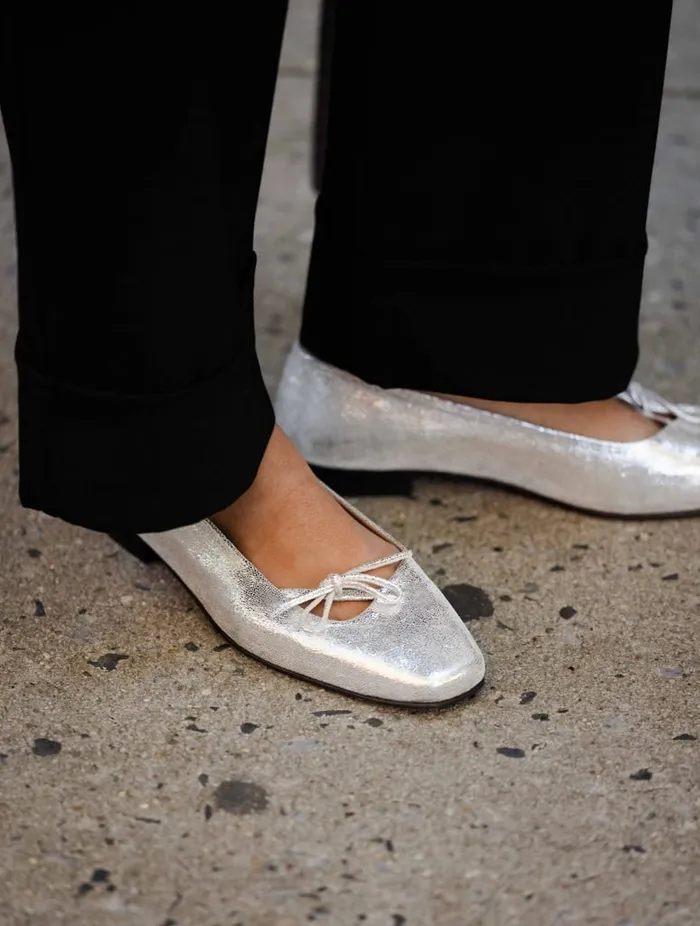 Carry Silver Meanders Women Bobbies Ballet Flats