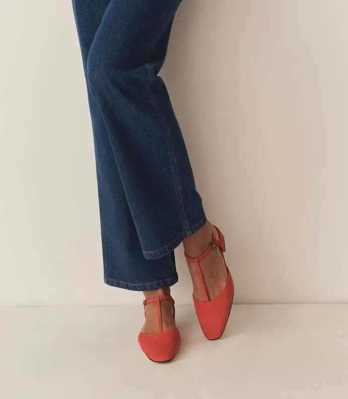 DEN Cristina TStrap Flat Fuego Suede Women Shoes DEN Cristina TStrap Flat Fuego Suede Women Shoes