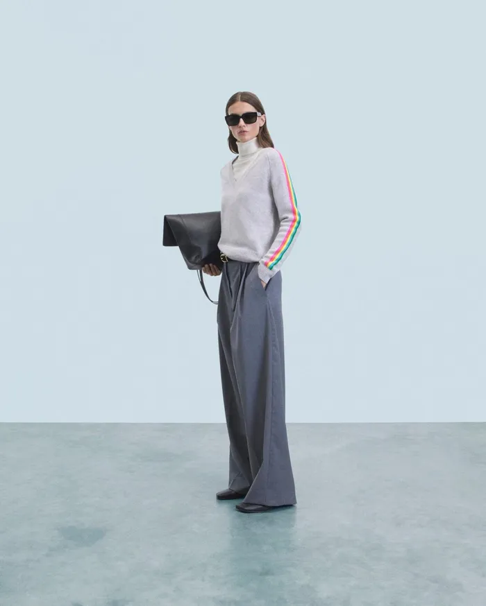 From Future Cashmere Sweaters Women VNeck Sweater With Multico Sleeves Light Heather Gray