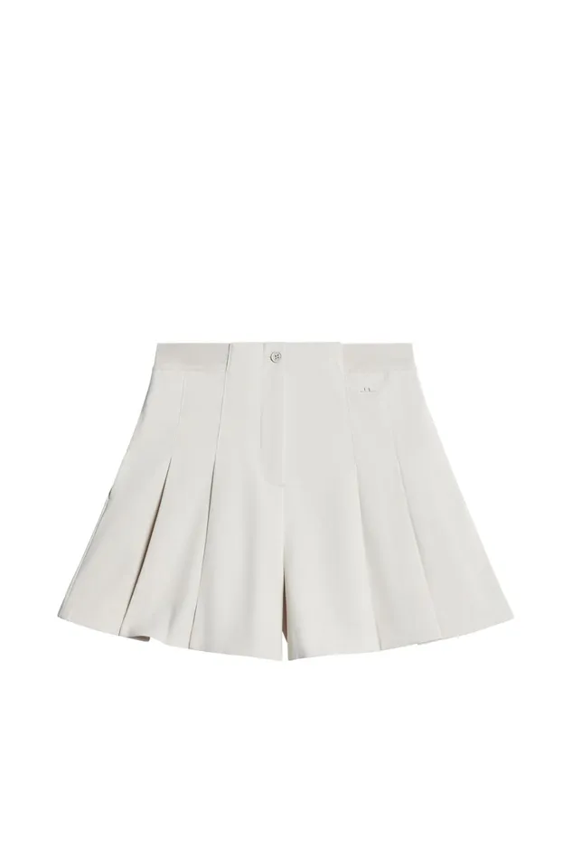 JLindeberg Arella Pleated Shorts Women Shorts