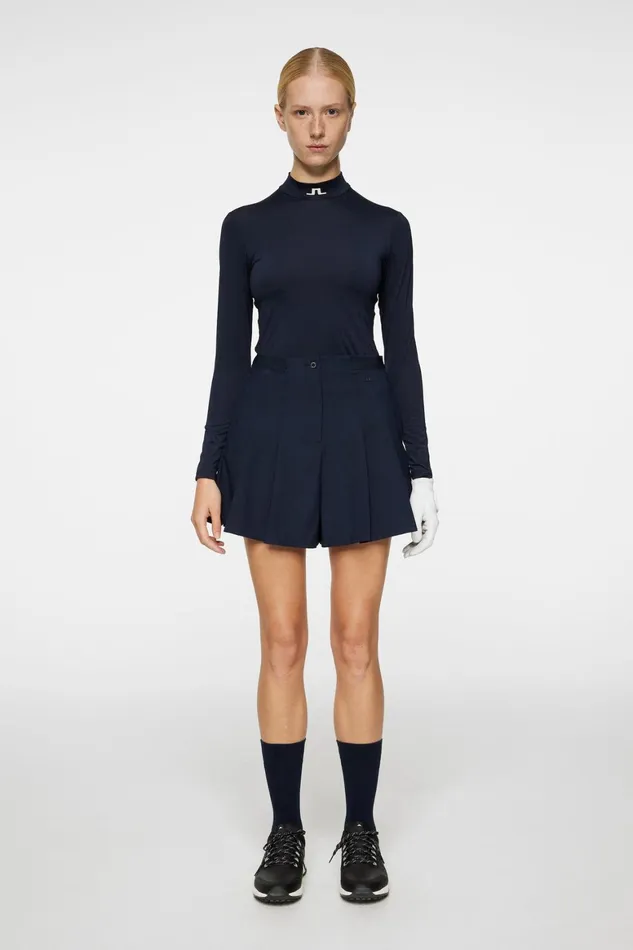 JLindeberg Arella Pleated Shorts Women Shorts