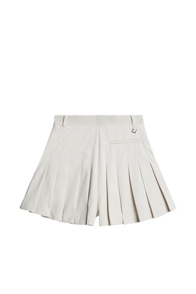 JLindeberg Arella Pleated Shorts Women Shorts
