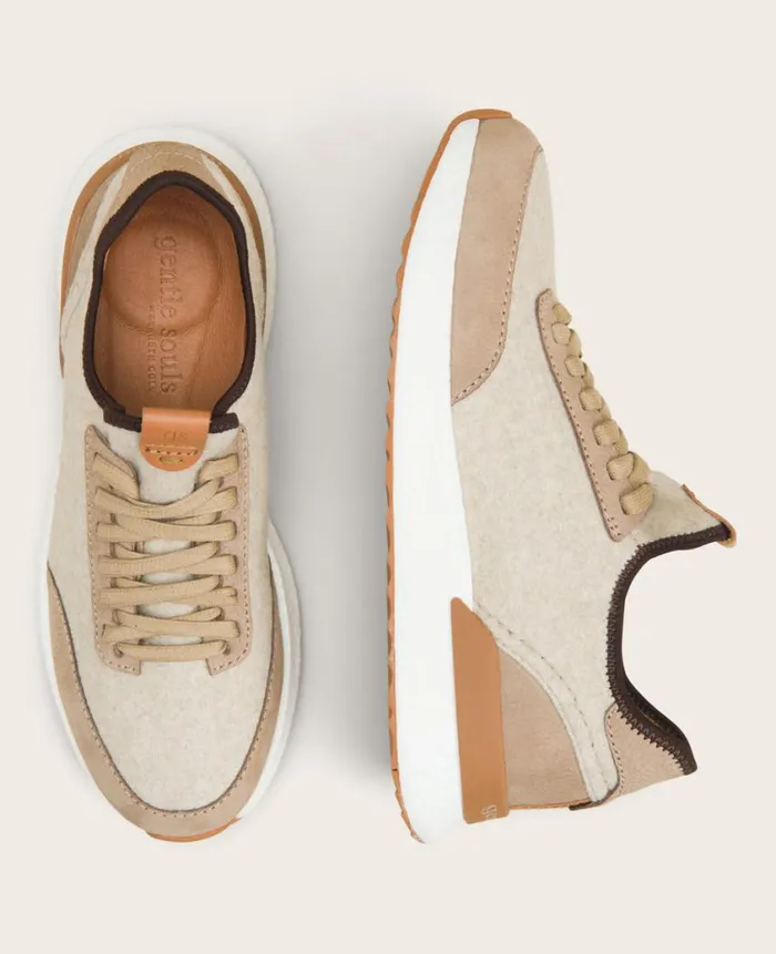 Kenneth Cole Sneakers Men GENTLE SOULS 8211 Laurence Stretch Lightweight Jogger Beige Kenneth Cole Sneakers Men GENTLE SOULS 8211 Laurence Stretch Lightweight Jogger Beige