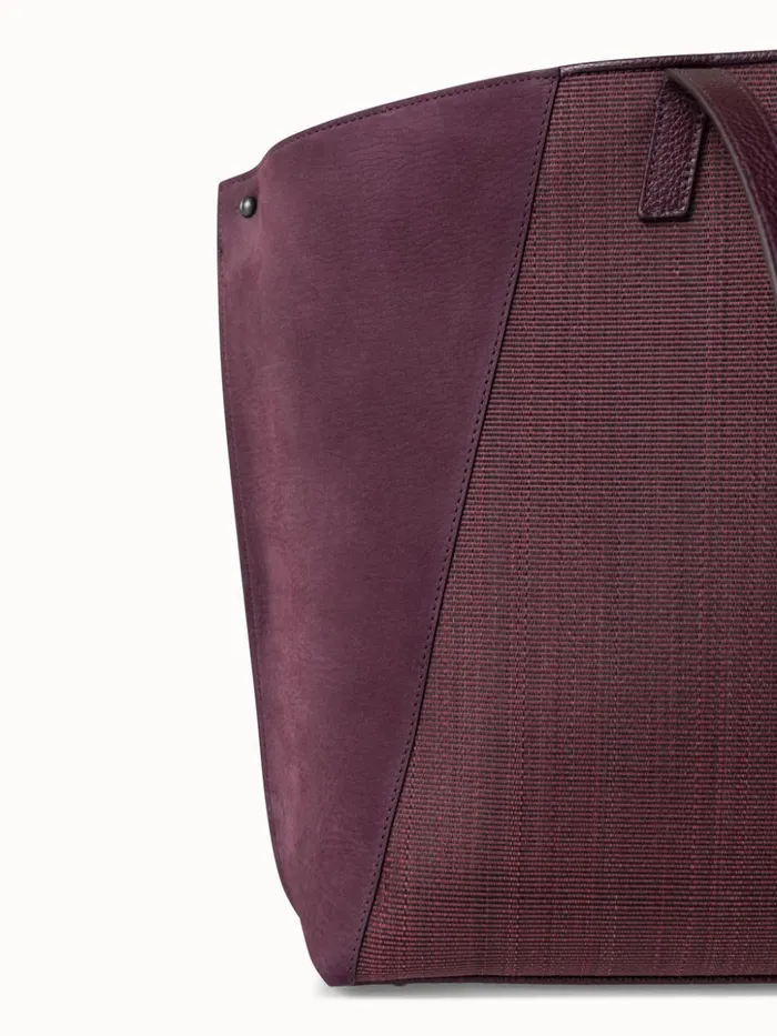 Medium Ai Shoulder Bag In Horsehair And Leather Burgundy Women Akris Tote Bags