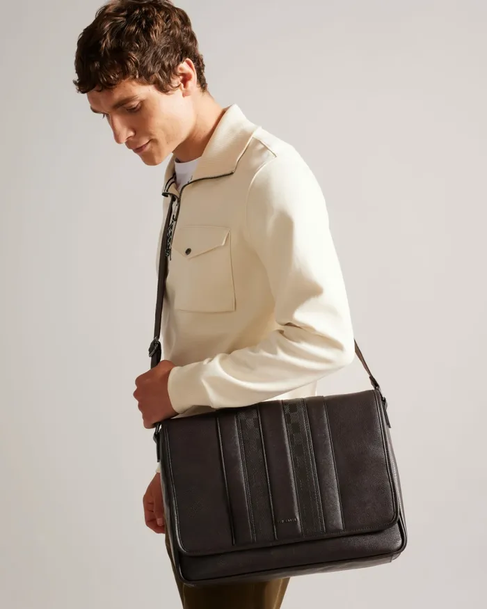 Men WAYVON 8211 House Check PU Messenger Bag Brownchocolate Ted Baker Cross Body Bags Men WAYVON 8211 House Check PU Messenger Bag Brownchocolate Ted Baker Cross Body Bags