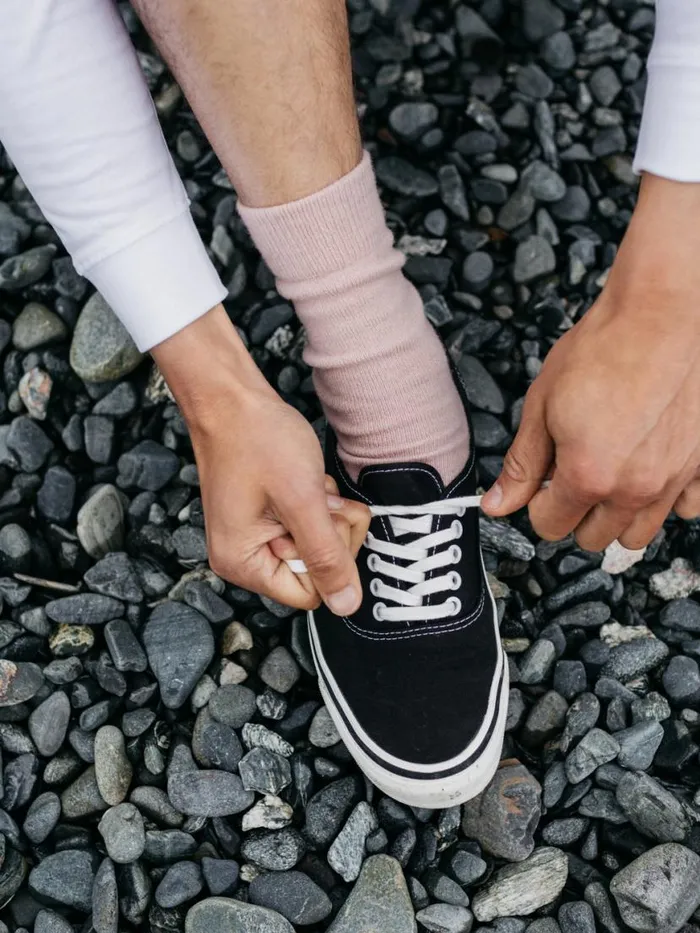 MenWomen Classic Wool Sock Pink Smoke Finisterre Socks