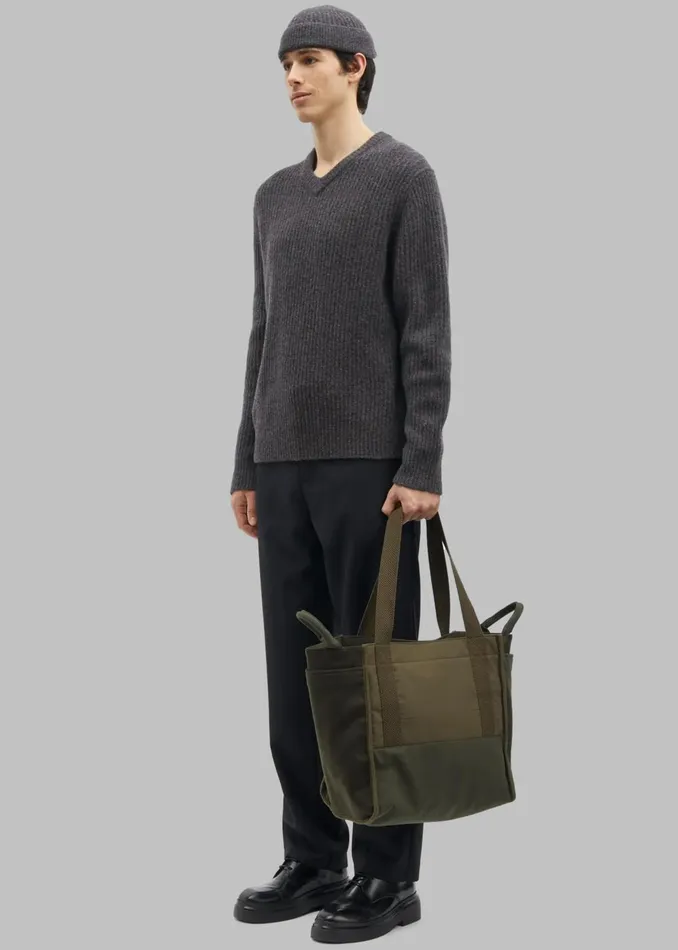 MenWomen Samse Samse Sakoji VNeck 8211 Volcanic Ash The Frankie Shop Knitwear