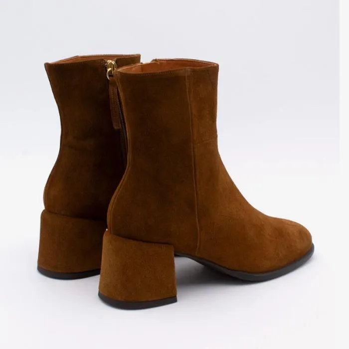 ngel Alarcn Boots And Booties Woman YTIMIA 8211 Split Leather Ankle Boots With Rounded Toe Wide Heel And Zipper