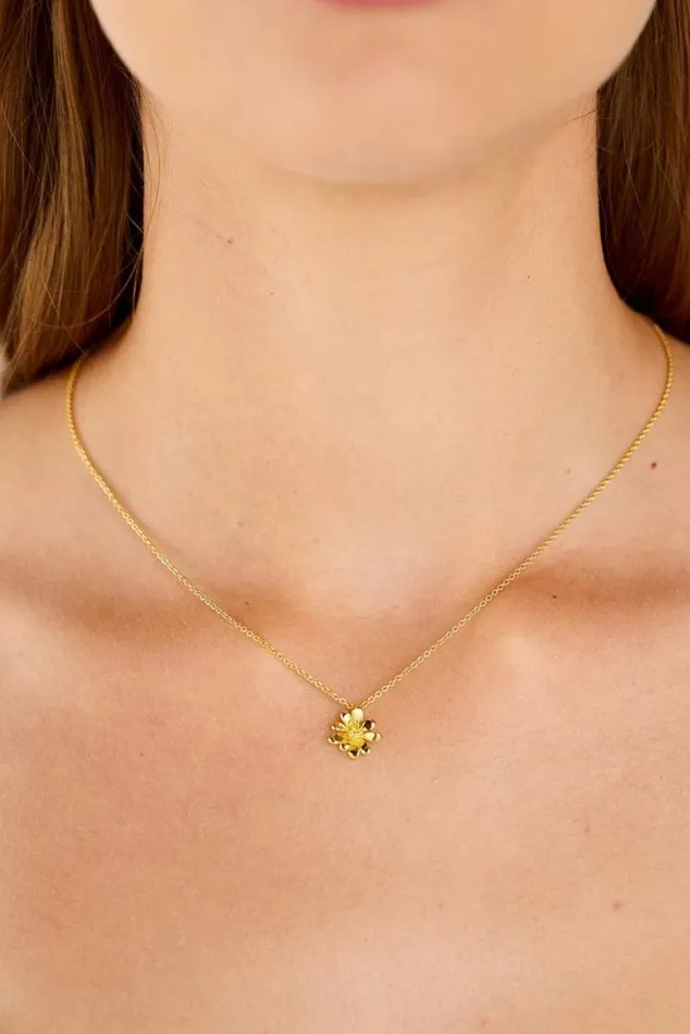 Oroton Necklaces Daisy Pendant 18k Gold 8211 Jewellery