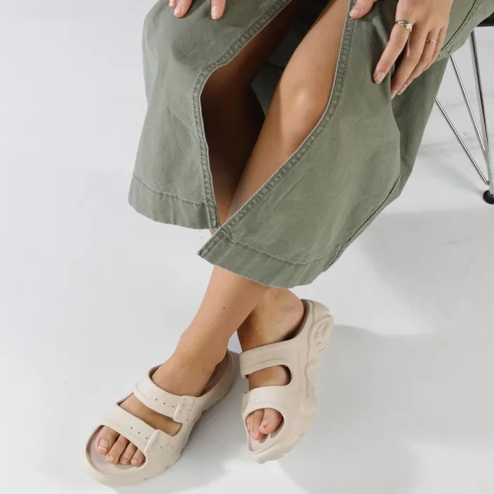 Shop Sandals and Slides BUFFALO CLD Ari Slide Cream