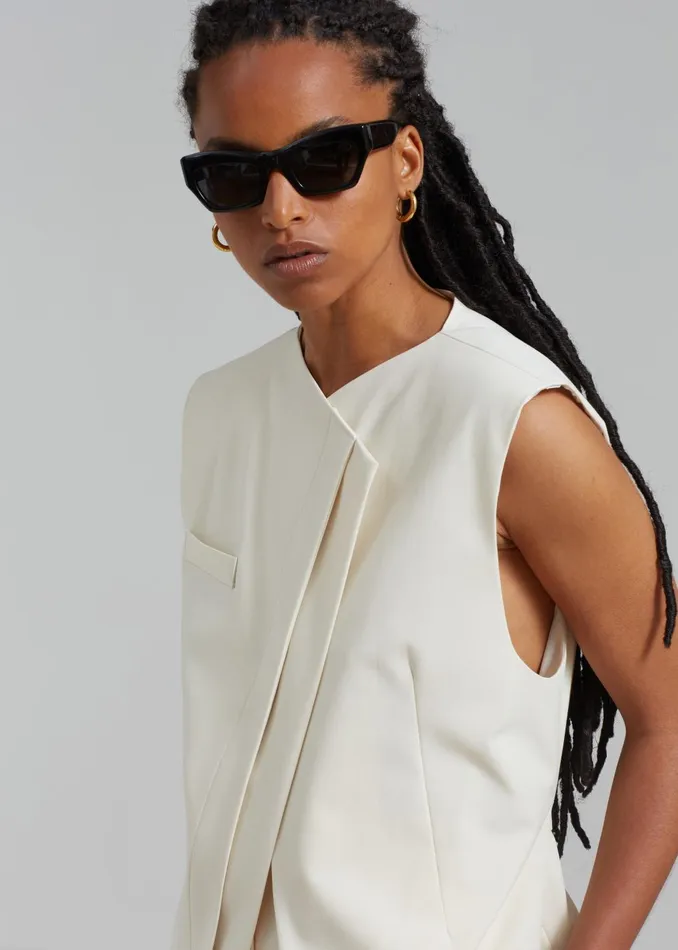 Women Ashton Cross Vest 8211 Cream The Frankie Shop Outerwear