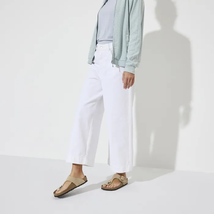 Women Birkenstock Thong Gizeh Big Buckle Sandcastle