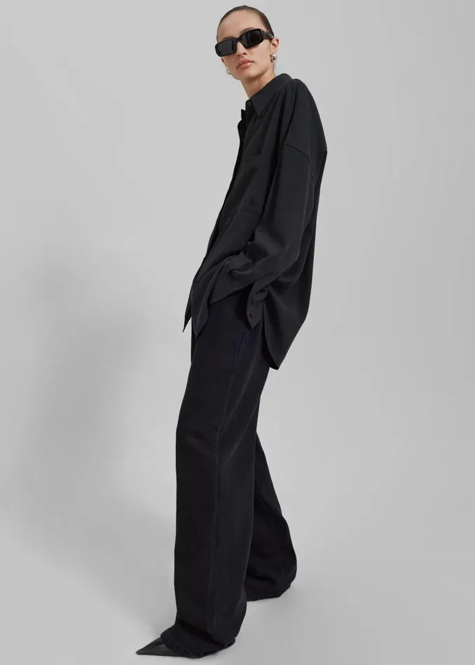 Women Della Midweight Button Up Shirt 8211 Black The Frankie Shop Tops