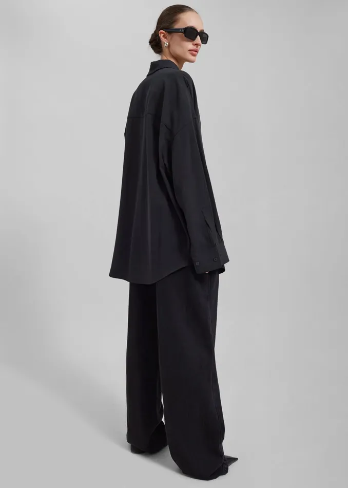 Women Della Midweight Button Up Shirt 8211 Black The Frankie Shop Tops