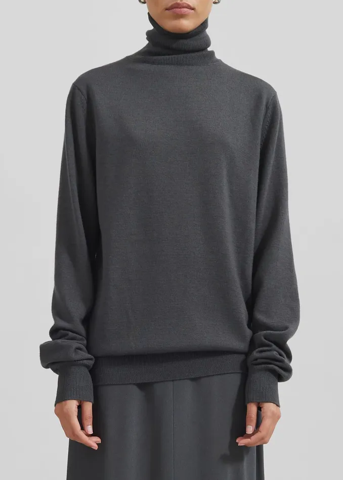 Women Eve Thin Turtleneck Sweater 8211 Light Khaki The Frankie Shop Knitwear