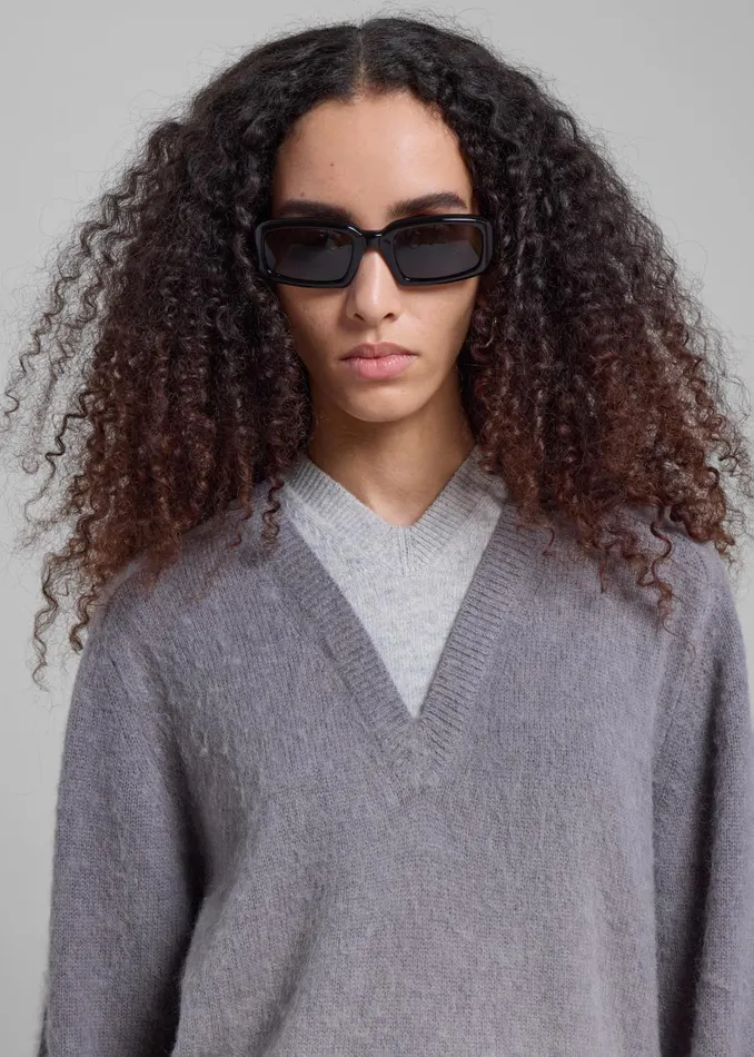 Women Jw Anderson VNeck Gradient Jumper 8211 Dark Grey The Frankie Shop Knitwear