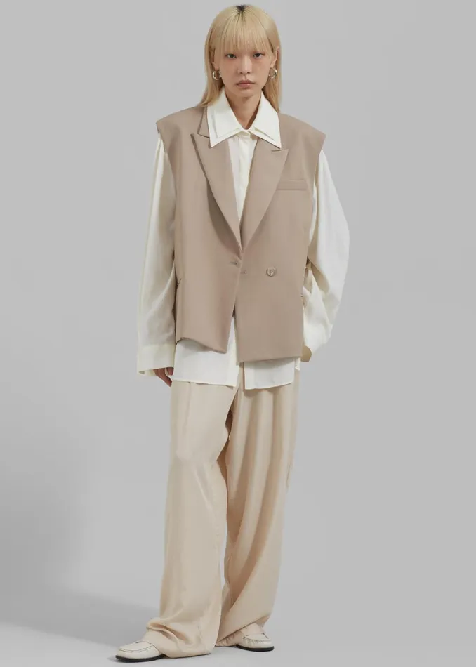 Women Kace Boxy Vest 8211 Beige The Frankie Shop Outerwear