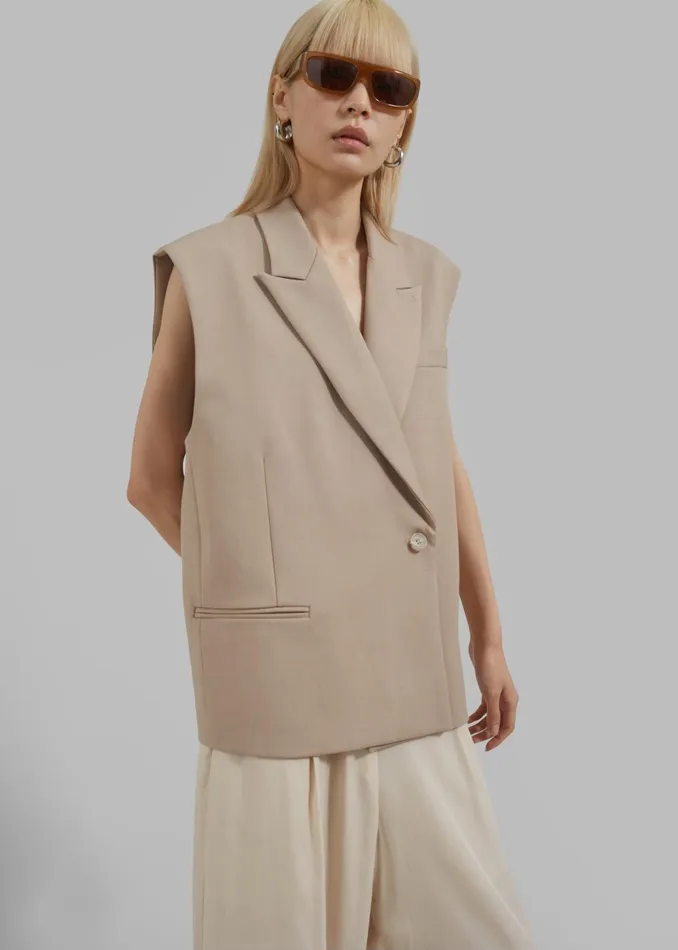 Women Kace Boxy Vest 8211 Beige The Frankie Shop Outerwear