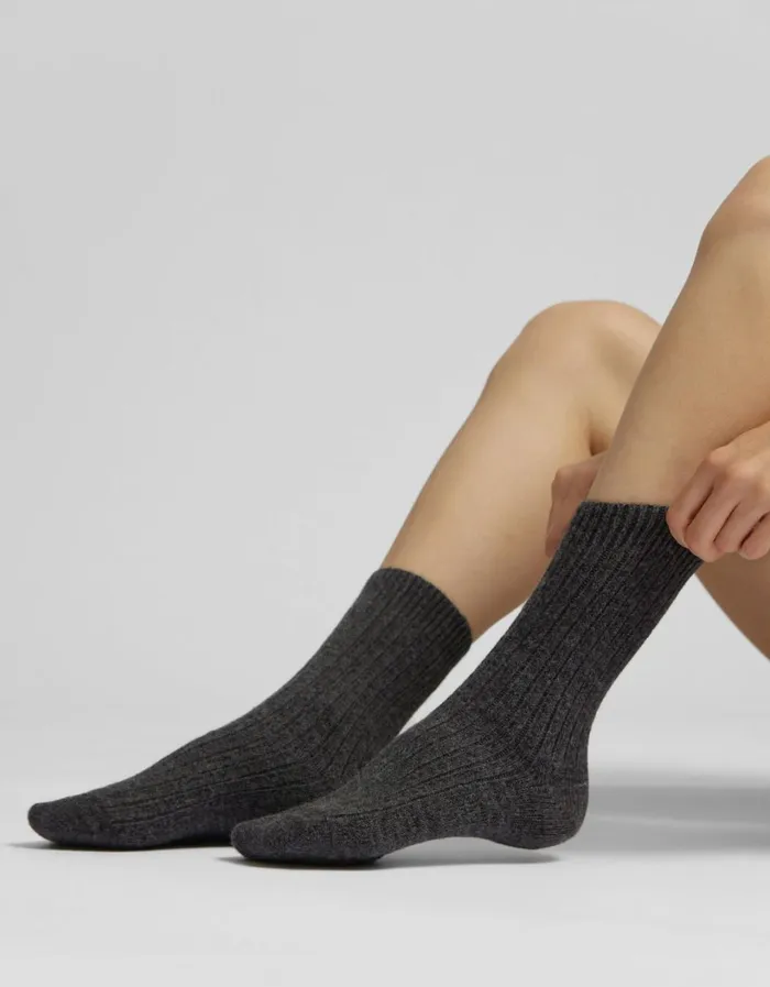 Women Merino Wool Blend Sock Deep Black Colorful Standard Socks