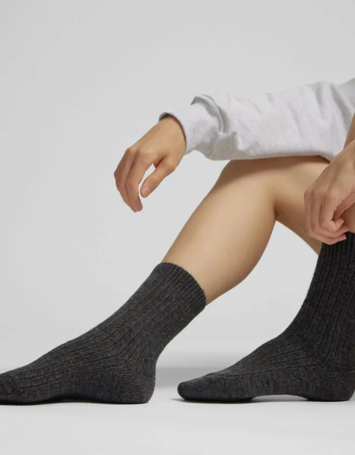 Women Merino Wool Blend Sock Deep Black Colorful Standard Socks