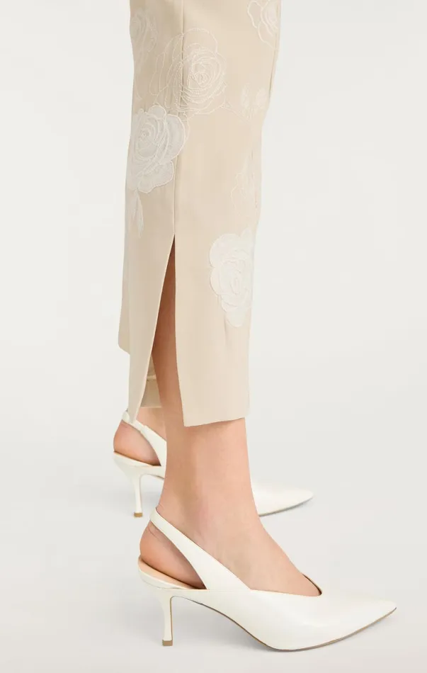 Women Pants Cinq Sept Floating Roses Embellished Cropped Brianne Pant Plasterivory
