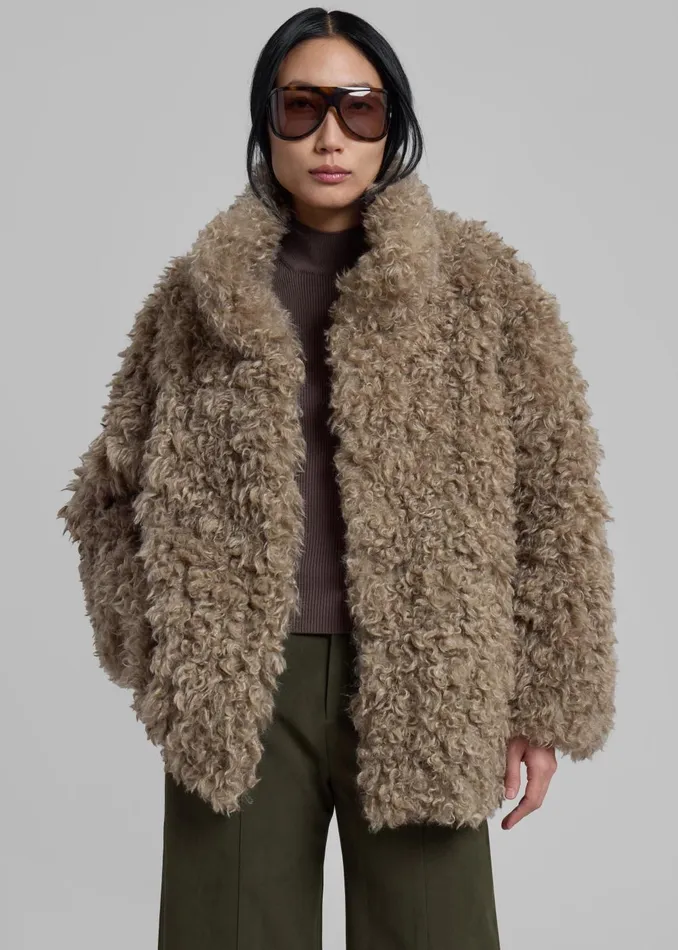 Women Scotia Faux Shearling Jacket 8211 Beige The Frankie Shop Outerwear
