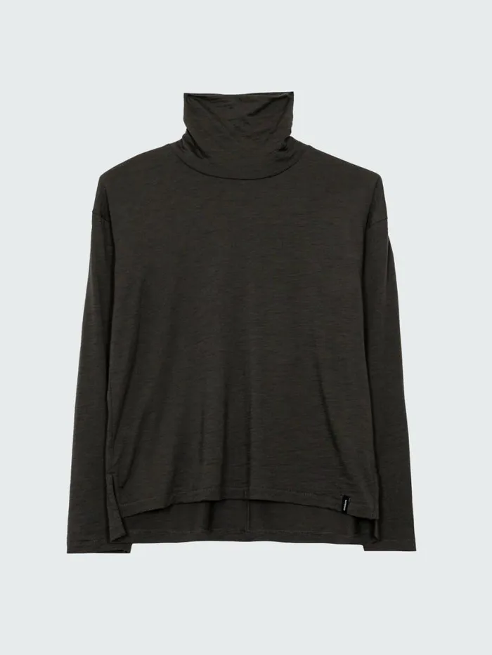 Women Seeker Merino High Neck TShirt Raven Finisterre Tops and Shirts