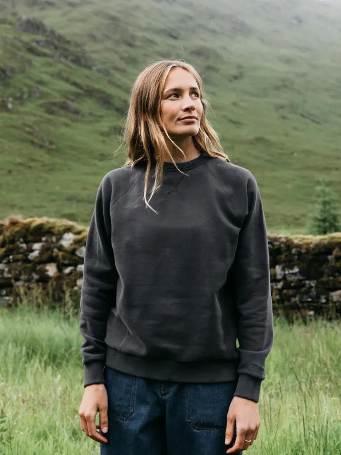 Women Serpentine Sweatshirt Raven Black Finisterre Sweatshirts