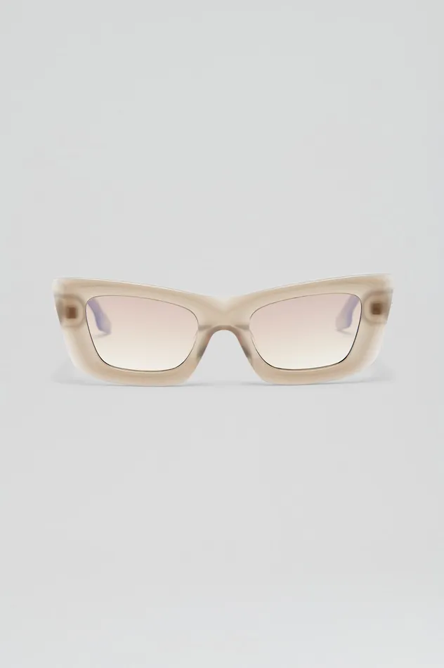 Women ST ANGULAR CAT SUNGLASSES CRYSTALGREY Eyewear Scanlan Theodore Women ST ANGULAR CAT SUNGLASSES CRYSTALGREY Eyewear Scanlan Theodore