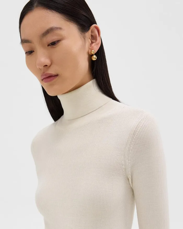 Women Sweaters Cardigans Theory Leenda ShortSleeve Turtleneck In Regal Wool New Ivory
