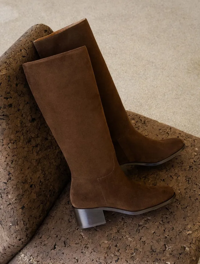 Zohra Rockies Brown Women Bobbies Knee High Boots